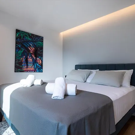 Luxury Sirius