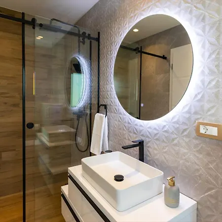 Luxury Sirius *