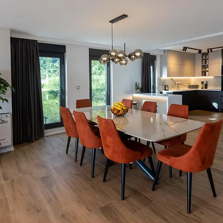 Luxury Sirius Bast