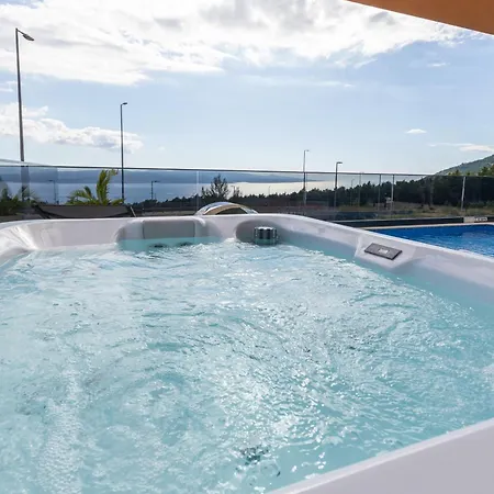 Luxury Sirius